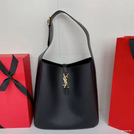 7 30x31x13cm 5 YSL HOBO LE SOFT BAG - LARGE À 0414
